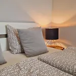 Spij-tu Z Jacuzzi Alloggio in famiglia Mikołajki