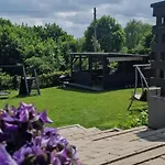 Spij-tu Z Jacuzzi Alloggio in famiglia Mikołajki