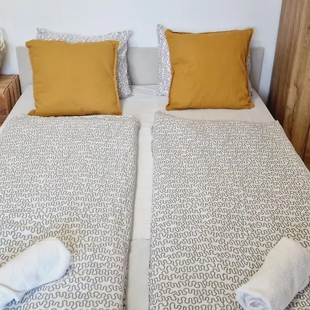 Rum i privatbostad Spij-tu Jacuzzi W Cenie