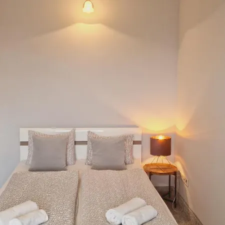 Rum i privatbostad Spij-tu Jacuzzi W Cenie