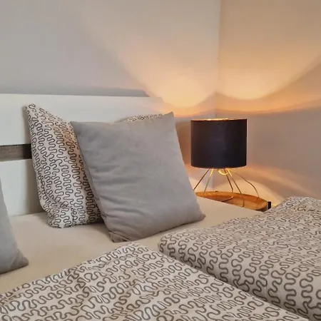 Spij-tu Z Jacuzzi Quarto em Acomodações Particulares Mikołajki