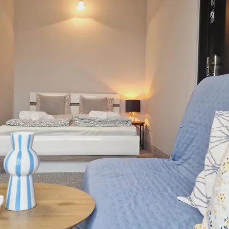 Rum i privatbostad Spij-tu Jacuzzi W Cenie *