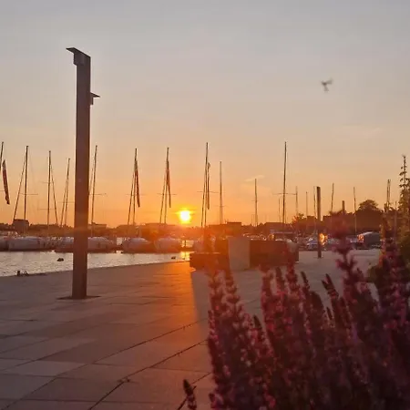 Rum i privatbostad Spij-tu Jacuzzi W Cenie Mikołajki