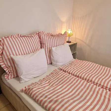 Séjour chez l'habitant Spij-tu Z Jacuzzi *